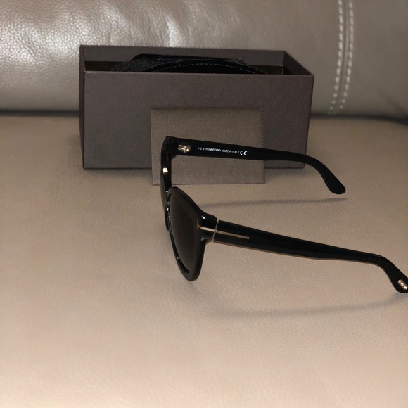Like new Tom Ford Cat Eye Sunglasses main image 4